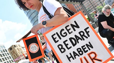 Viele Mieterinnen und Mieter werden durch Eigenbedarfskündigungen aus ihren Wohnungen und ihrem Kiez vertrieben. (Archivbild) / Foto: Paul Zinken/dpa