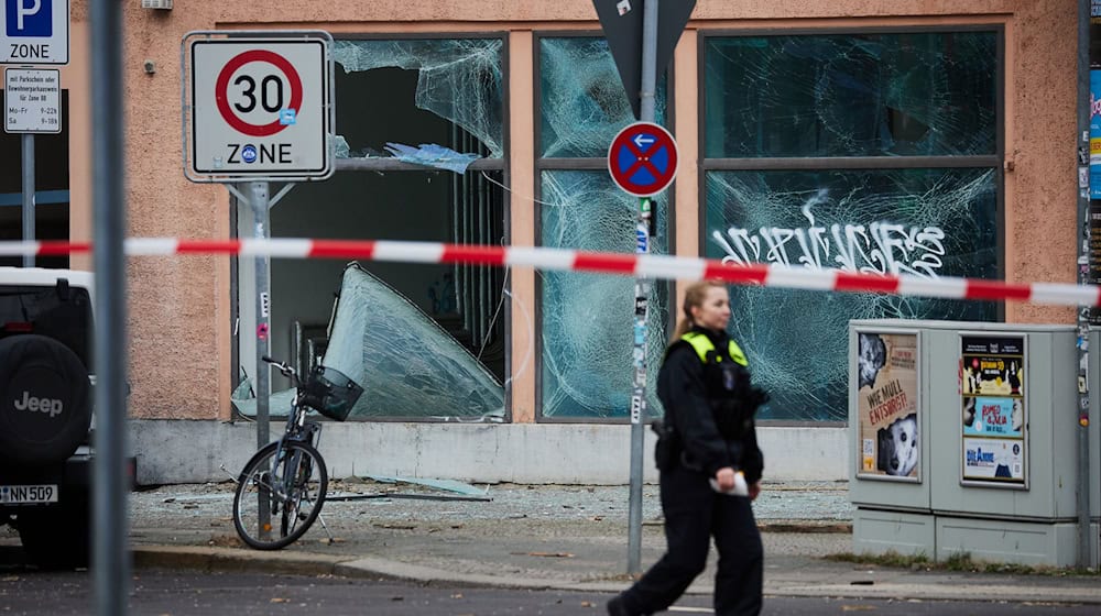 Der Einsatz von Kugelbomben sorgt für Schäden und besorgt viele Menschen (Archivbild)   / Foto: Jörg Carstensen/dpa