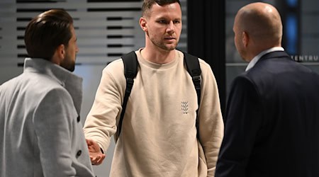 Bochums Torwart Patrick Drewes vor seiner Aussage vor dem DFB-Sportgericht. / Foto: Arne Dedert/dpa