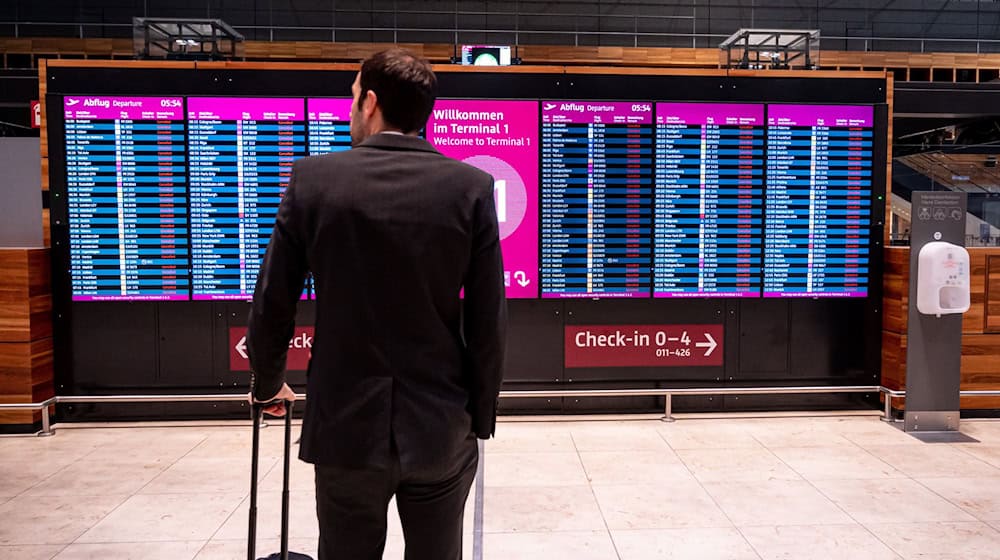 Viel Fluggäste des Hauptstadtflughafen BER klagen gegen Fluglinien. (Symbolbild)  / Foto: Fabian Sommer/dpa