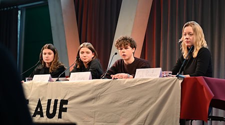 Für die Aktivisten von Fridays for Future geht die Klimapolitik der Parteien nicht weit genug. / Foto: David Hammersen/dpa