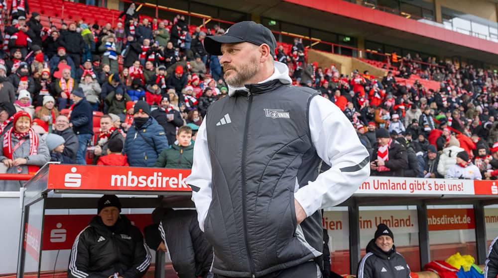 Für Baumgart gibt es Pflichtspielpremiere als Trainer des 1. FC Union Berlin. / Foto: Matthias Koch/dpa