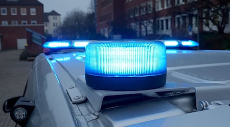Bei einem Zusammenstoß zwischen einem Auto und einer Fußgängerin in Brandenburg wurde diese schwer verletzt. (Symbolbild) / Foto: Marcus Brandt/dpa
