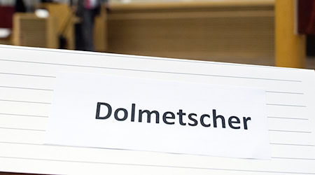 Viele Millionen Euro gibt Berlin jährlich für die Arbeit von Dolmetschern aus. / Foto: Patrick Pleul/zb/dpa