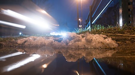 Das Wetter in Berlin und Brandenburg wird kälter, Schnee bleibt jedoch selten.  / Foto: Sebastian Gollnow/dpa