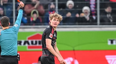 Berlins Tom Rothe wurde nah seiner Roten Karte für zwei Spiele gesperrt. / Foto: Harry Langer/dpa