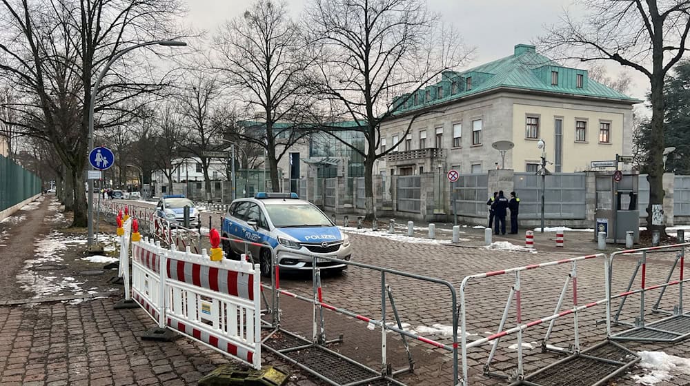  Ein 18-Jähriger soll einen Anschlag auf die israelische Botschaft geplant haben. / Foto: Julius-Christian Schreiner/-/dpa