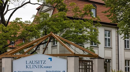 An der Lausitz Klinik Forst werden nach Angaben des Krankenhauses knapp 7000 Patienten pro Jahr stationär behandelt, mehr als 4000 ambulant (Archivbild). / Foto: Frank Hammerschmidt/dpa
