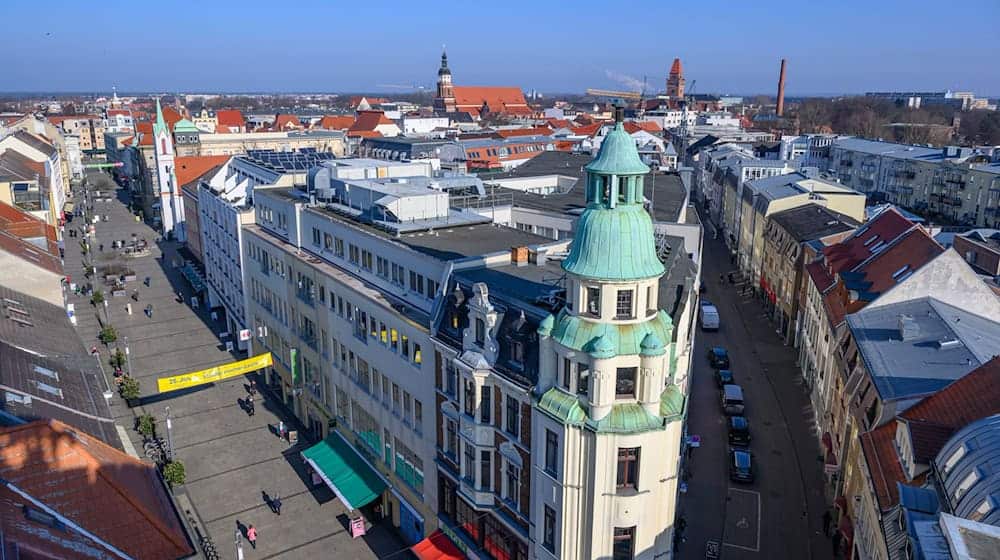 Cottbus gedenkt des Luftangriffs vor 80 Jahren.  / Foto: Patrick Pleul/dpa