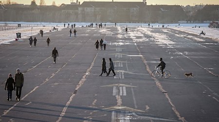 In Berlin und Brandenburg sinken die Temperaturen nachts weit unter den Gefrierpunkt. / Foto: Kay Nietfeld/dpa