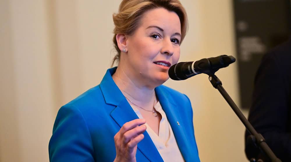 Franziska Giffey fordert gezielte Ausgaben aus dem sogenannten Sondervermögen zur Stärkung der Wirtschaft. (Archivfoto) / Foto: Sebastian Christoph Gollnow/dpa