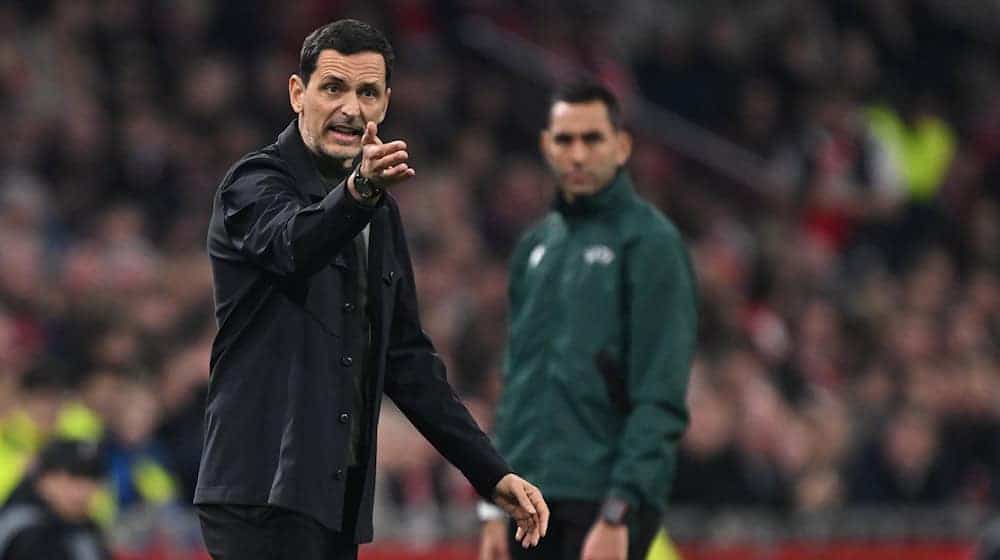 Eintracht-Coach Dino Toppmöller hofft auf Erfolgserlebnis gegen Union / Foto: Arne Dedert/dpa