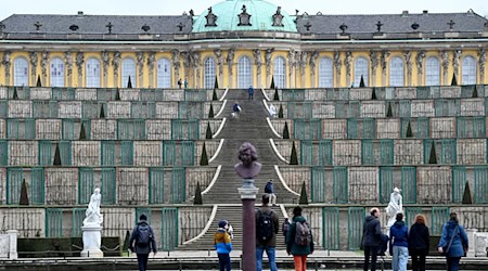 Die Häuser der Stiftung Preußische Schlösser und Gärten öffnen erst in einigen Wochen. (Archivbild) / Foto: Alina Schmidt/dpa