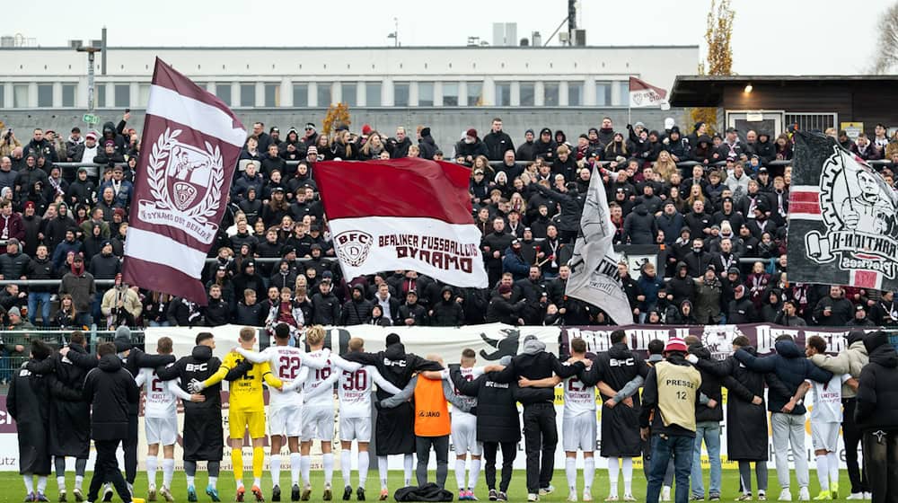 In das Sportforum Hohenschönhausen dürfen lediglich 4 999 Zuschauer. / Foto: Soeren Stache/dpa