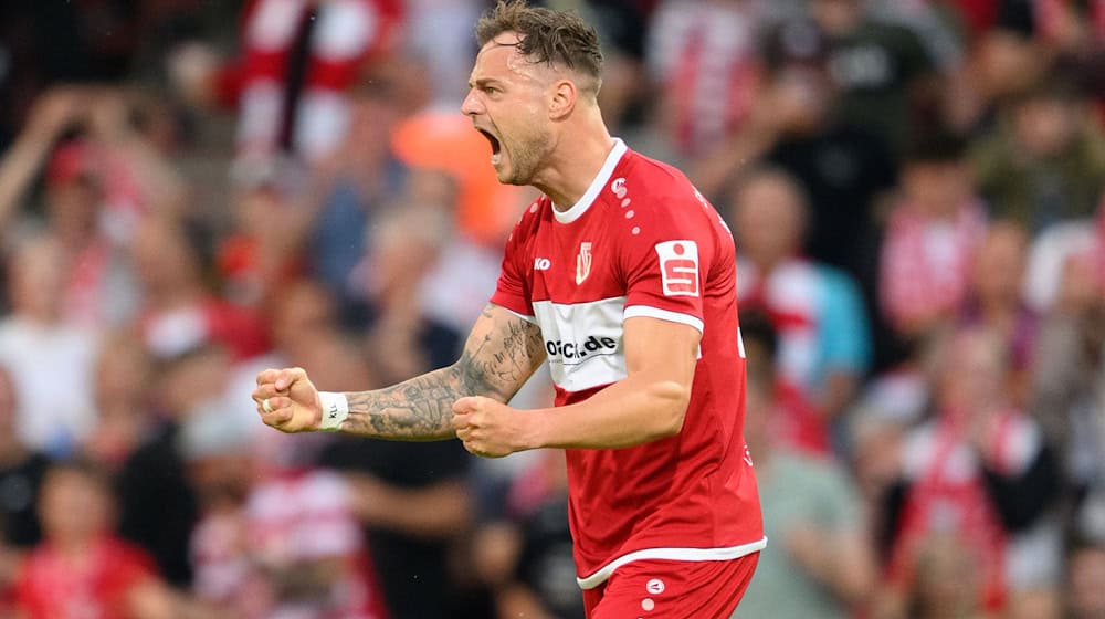 Der Cottbuser Timmy Thiele will die Relegationsspiele erreichen / Foto: Robert Michael/dpa