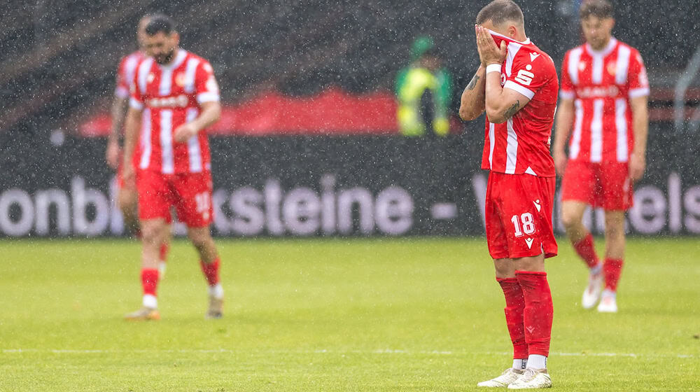 Cottbus verpasst die Aufstiegsspiele. / Foto: Frank Hammerschmidt/dpa