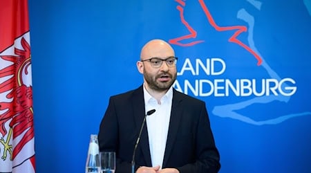 Der ehemalige Politiker der Linken und Oberbürgermeister von Frankfurt (Oder), René Wilke, wechselt an die Spitze des Innenministeriums.  / Foto: Bernd von Jutrczenka/dpa