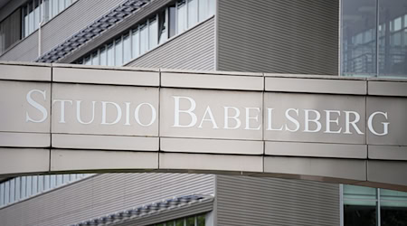 Man beobachte die Lage, heißt es aus dem Filmstudio Babelsberg. (Archivbild) / Foto: Soeren Stache/dpa