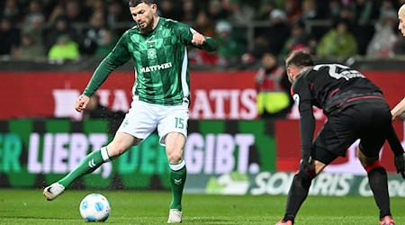 Könnte in der nächsten Saison im Union-Dress auflaufen: Oliver Burke (l.) / Foto: Carmen Jaspersen/dpa