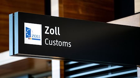 Der Zoll hat am BER einen 44-Jährigen mit fünf Kilo Heroin bei der Einreise erwischt. (Symbolbild) / Foto: Fabian Sommer/dpa