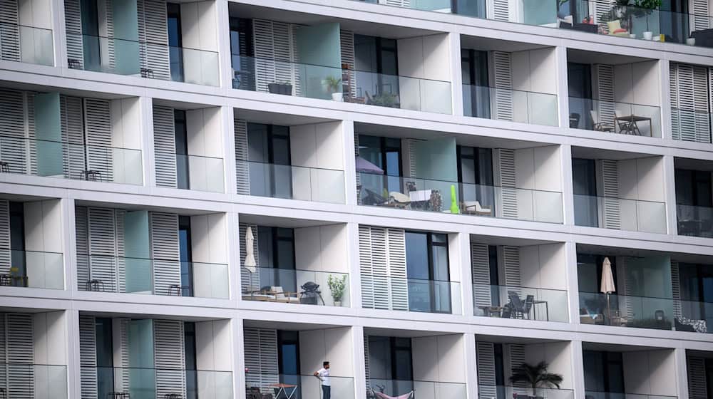 Mieter sollen in Berlin besser vor kräftigen Erhöhungen geschützt werden. (Archivbild) / Foto: Bernd von Jutrczenka/dpa