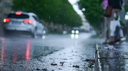 Das Wetter bleibt wechselhaft in Berlin und Brandenburg.  / Foto: Sebastian Gollnow/dpa