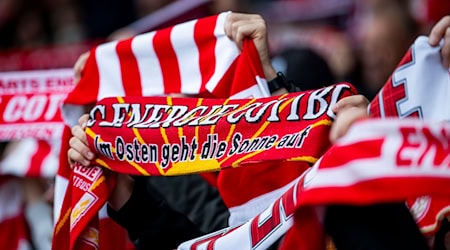 Energie Cottbus ist in der 3. Liga nur noch auf Platz fünf.  / Foto: Julius Frick/dpa