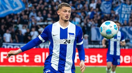 Michaël Cuisance bleibt länger bei der Hertha. / Foto: Soeren Stache/dpa
