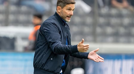 Hertha-Trainer Stefan Leitl muss in Münster auf zehn Spieler verzichten.  / Foto: Soeren Stache/dpa
