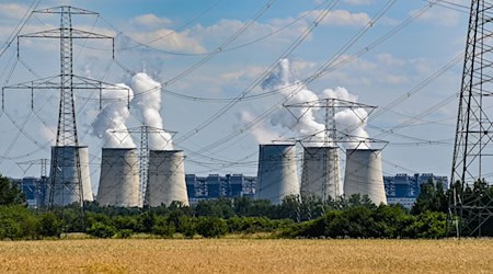 Das Kraftwerk Jänschwalde zählt jetzt als Denkmal. (Archivbild) / Foto: Patrick Pleul/dpa