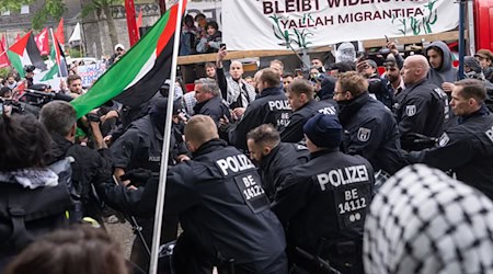 Polizist bei Demonstration schwer verletzt
