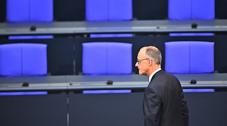Im ersten Wahlgang fiel Friedrich Merz (CDU) bei der Wahl des Bundeskanzlers im Bundestag durch.  / Foto: Sebastian Gollnow/dpa