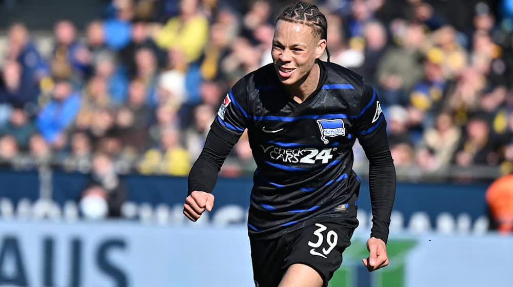Derry Scherhant wechselt von Hertha BSC zum SC Freiburg. / Foto: Swen Pförtner/dpa