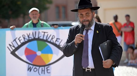 Bei der Interkulturellen Woche machen auch jüdische Gemeinden mit. (Archivbild)  / Foto: Michael Bahlo/dpa
