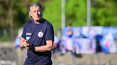 Ob Trainer Kurt Russ bei Turbine Potsdam bleibt, ist unklar. / Foto: Sebastian Christoph Gollnow/dpa