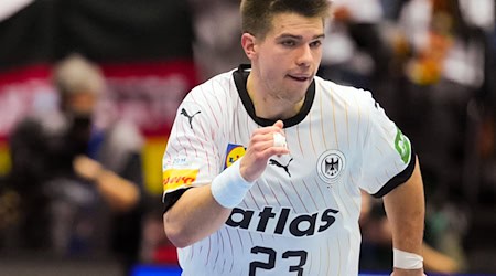 Eine echte Handball-Familie: Renars Uscins Vater Armands wird Trainer in Oranienburg.  / Foto: Soeren Stache/dpa