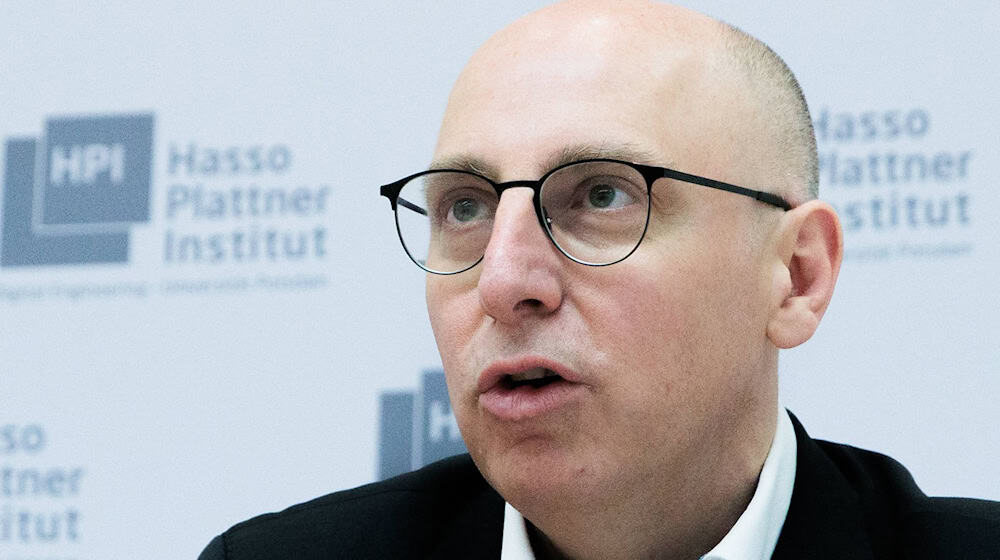 Der Verfassungsschutz sieht sich veränderte Methoden der Cyberkriminellen. / Foto: Carsten Koall/dpa