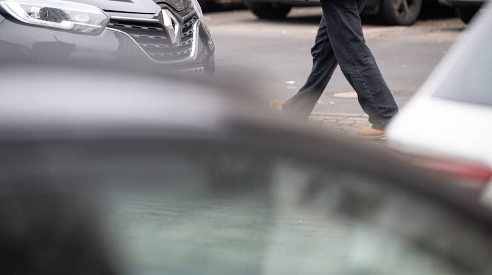 Der Fußverkehr soll in Brandenburg gestärkt werden. (Symbolbild) / Foto: Sebastian Gollnow/dpa