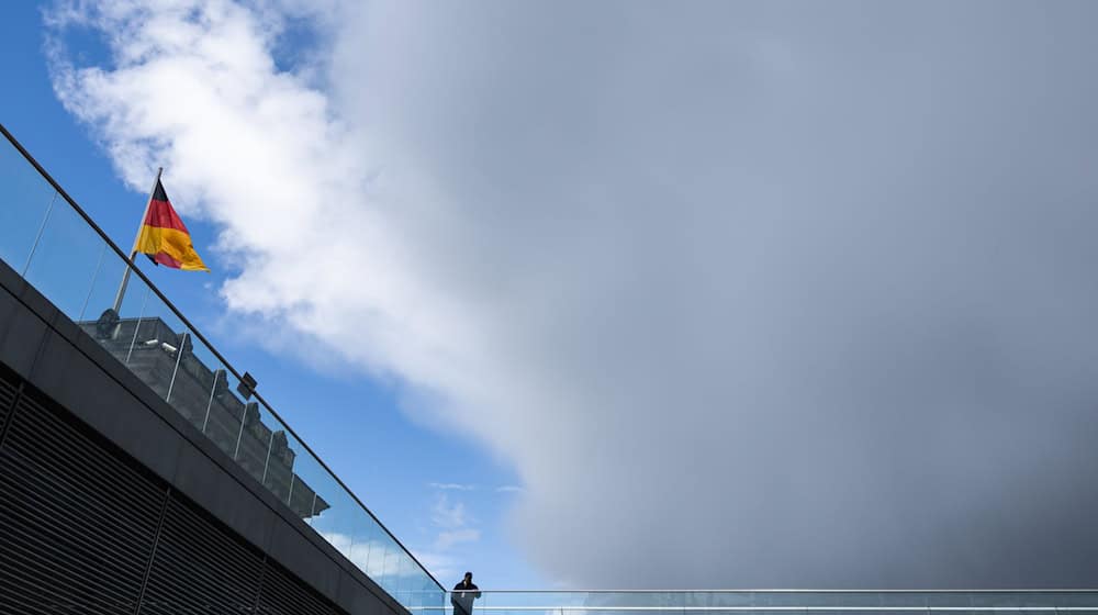 An Christi Himmelfahrt ist es in Berlin und Brandenburg bewölkt. Am Wochenende werden höhere Temperaturen aber auch Unwetter erwartet. (Archivbild)  / Foto: Hannes P. Albert/dpa