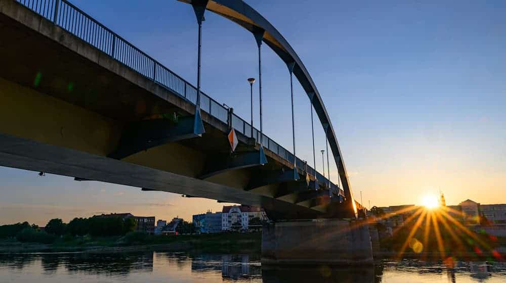 Die Höchsttemperaturen liegen zwischen 19 und 23 Grad. (Symbolbild) / Foto: Patrick Pleul/dpa