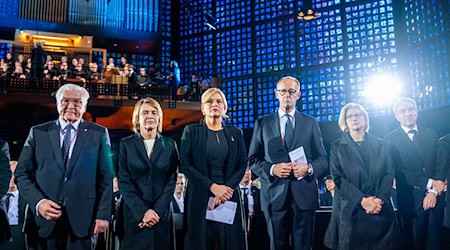 Weltkriegsgedenken beginnt mit ökumenischem Gottesdienst.  / Foto: Michael Kappeler/dpa