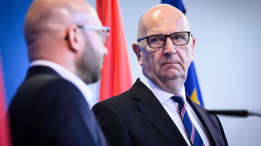 Dietmar Woidke hat seinen neuen Innenminister, René Wilke, vorgestellt. / Foto: Bernd von Jutrczenka/dpa