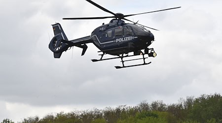 Bei 451 Einsätzen war der Berliner Polizeihubschrauber 2024 in der Luft. (Symbolbild) / Foto: picture alliance / Paul Zinken/dpa