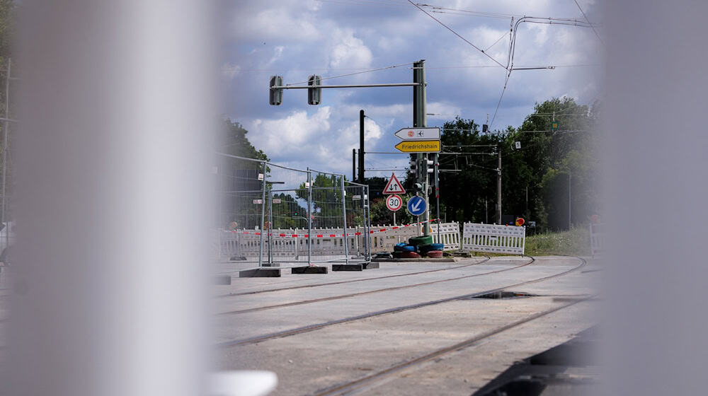 Jetzt können hier auch wieder Autos fahren. (Archivbild) / Foto: Carsten Koall/dpa