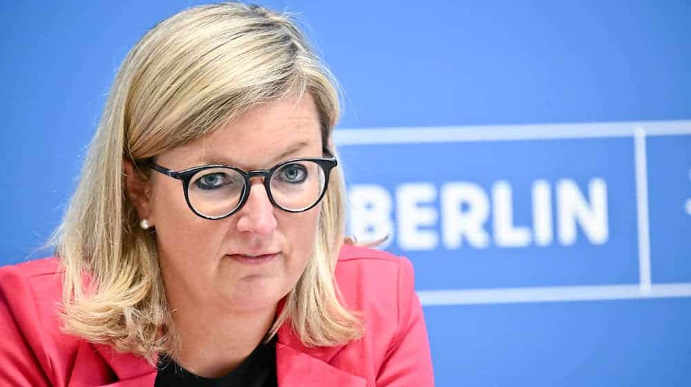 Bei der Verwaltungsreform ist aus Sicht der Staatssekretärin für Verwaltungsmodernisierung Martina Klement (CSU) noch einiges zu tun. (Archivbild)   / Foto: Sebastian Christoph Gollnow/dpa