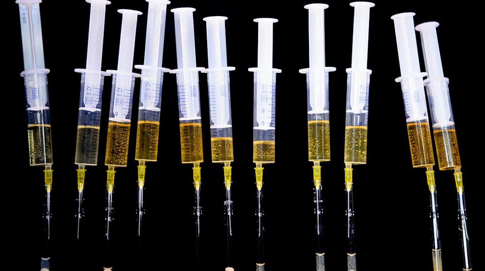 Bei einer Doping-Kontrolle war ein Sportler aus Frankreich positiv getestet worden - das brachte den Fall ins Rollen. (Archivbild) / Foto: Robert Michael/dpa-Zentralbild/dpa