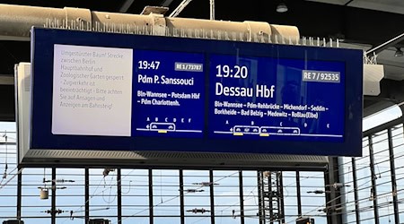 Seit Donnerstagabend ist der Bahnverkehr durch Unwetter beeinträchtigt.  / Foto: Niklas Graeber/dpa