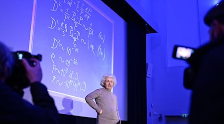 In der Archenhold-Sternwarte hielt Einstein erstmals im Juni 1915 einen öffentlichen Vortrag zur Allgemeinen Relativitätstheorie. / Foto: Jens Kalaene/dpa