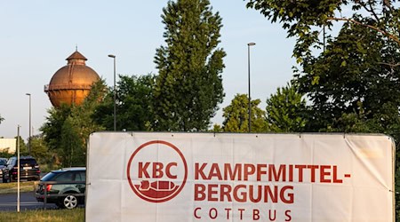 250 Kilogramm wiegt die Fliegerbombe US-amerikanischer Bauart, die in Cottbus entschärft wird.  / Foto: Frank Hammerschmidt/dpa