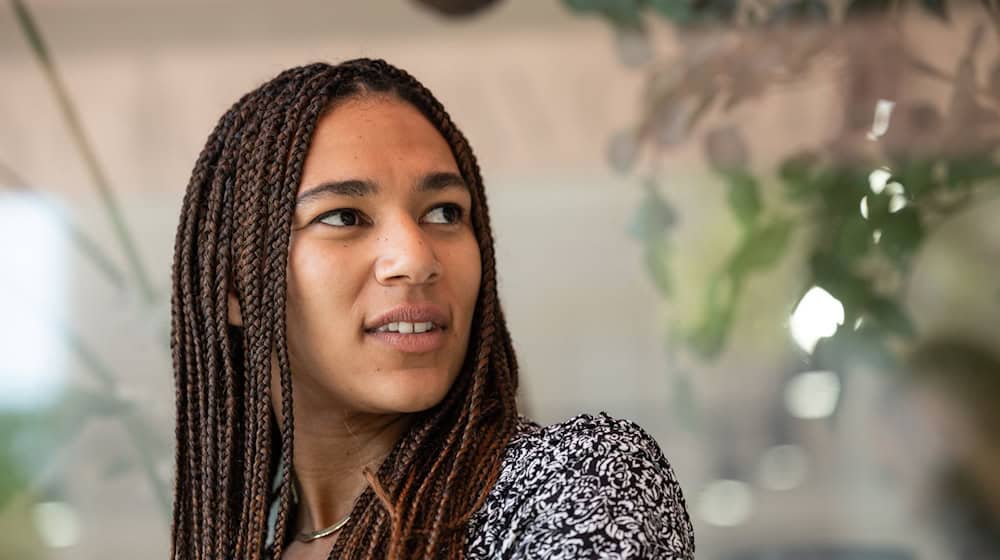 Marie Mouroum hat sich Verletzungen zugezogen. / Foto: Hannes P. Albert/dpa